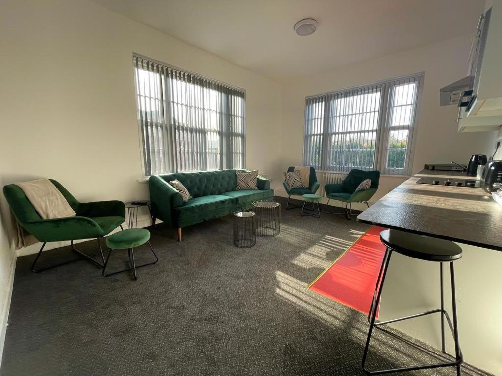 The Station Aparthotel Dudley Room photo